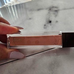 JOUER - LIP GLOSS - NUDE - NEVER USED - GREAT CONDITION